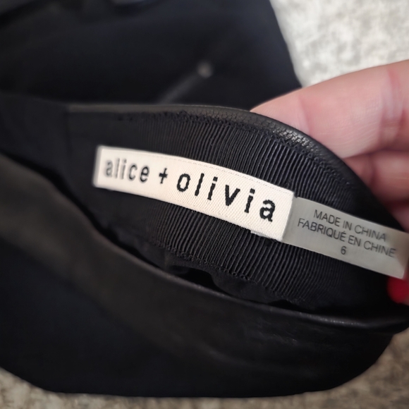Alice + Olivia Leather Black A-Line Mini Skirt - Picture 3 of 4